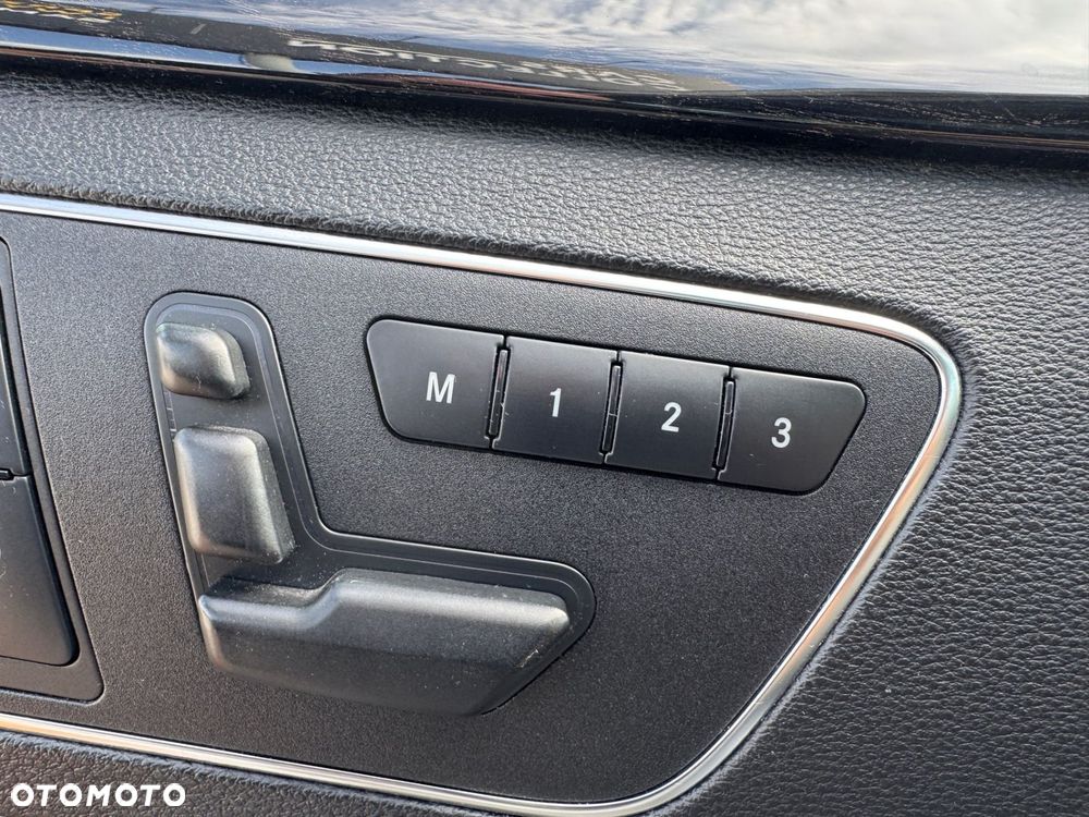 Mercedes-Benz Klasa E 350 4Matic BlueEFFICIENCY 7G-TRONIC Avantgarde - 13