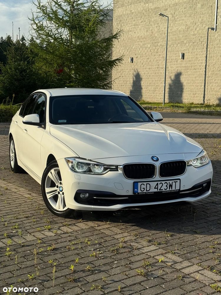 BMW Seria 3 318i Sport Line - 2