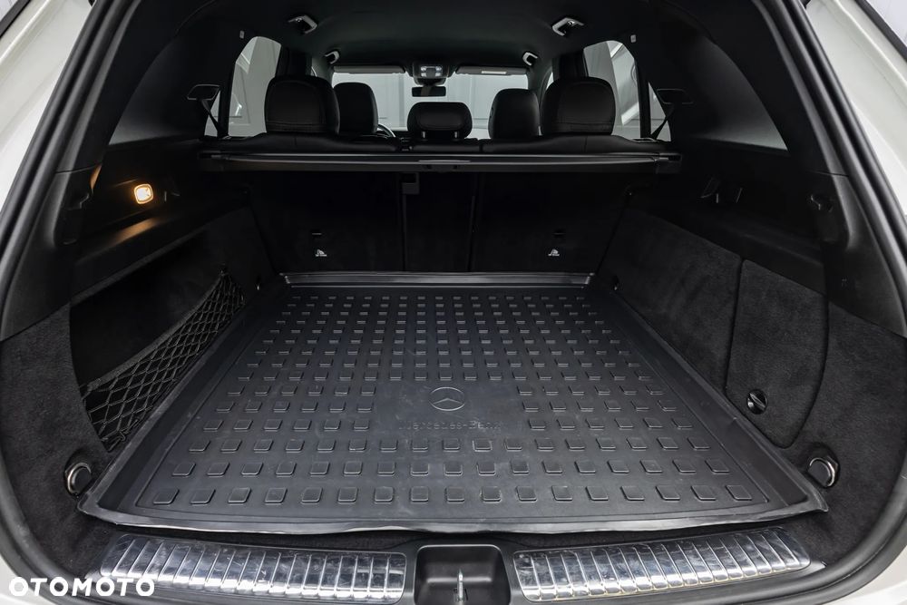 Mercedes-Benz GLE 300 d 4Matic 9G-TRONIC AMG Line - 35