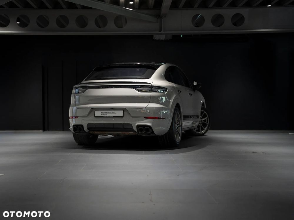 Porsche Cayenne - 5