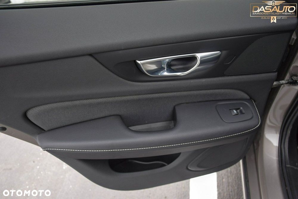 Volvo V60 B4 D Geartronic RDesign - 29