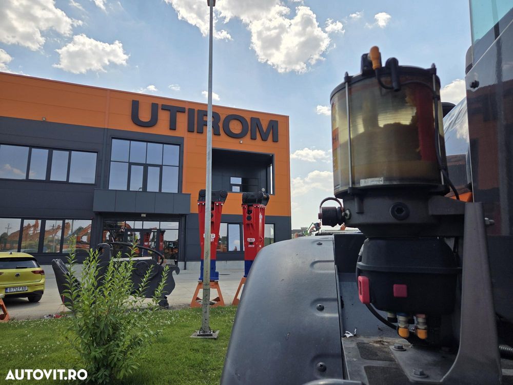 Hitachi ZW180-7, 2022, 3.650h, 13.294km rulati, CUPLA RAPIDA, cupa 3mc, Camera spate si laterale, cantar, gresare automata, Michelin 80% ok, consum mediu 8,9l/h, circ hidr suplm, masa operationala 18t,CA NOU-posibilitate leasing 4 ani-PROMOTIE 99.900 EUR+Tva - 24