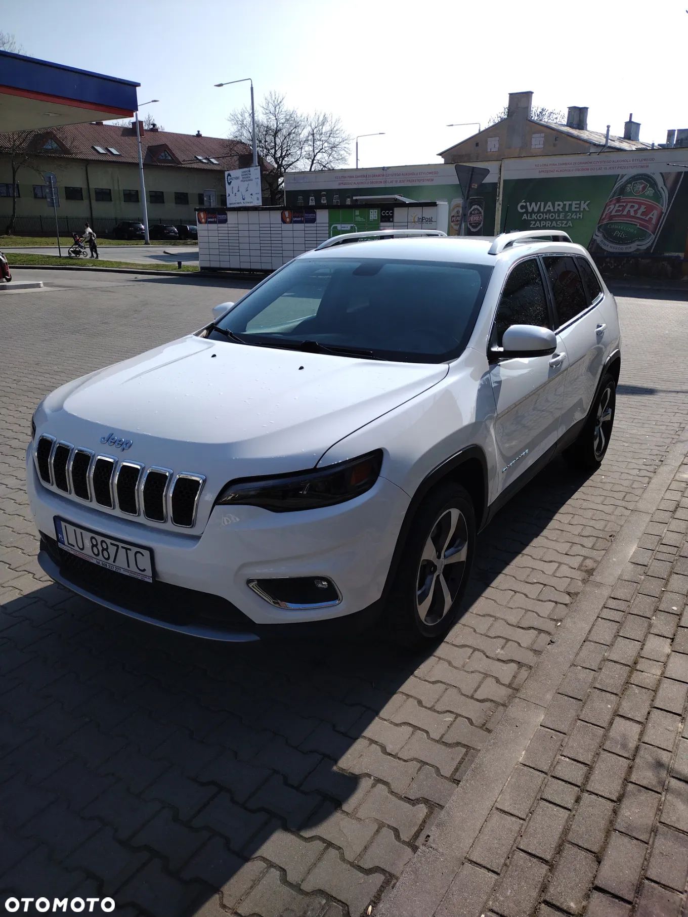 Jeep Cherokee - 1