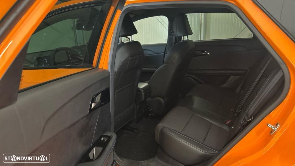 MG MG4 64 kWh Luxury - 6