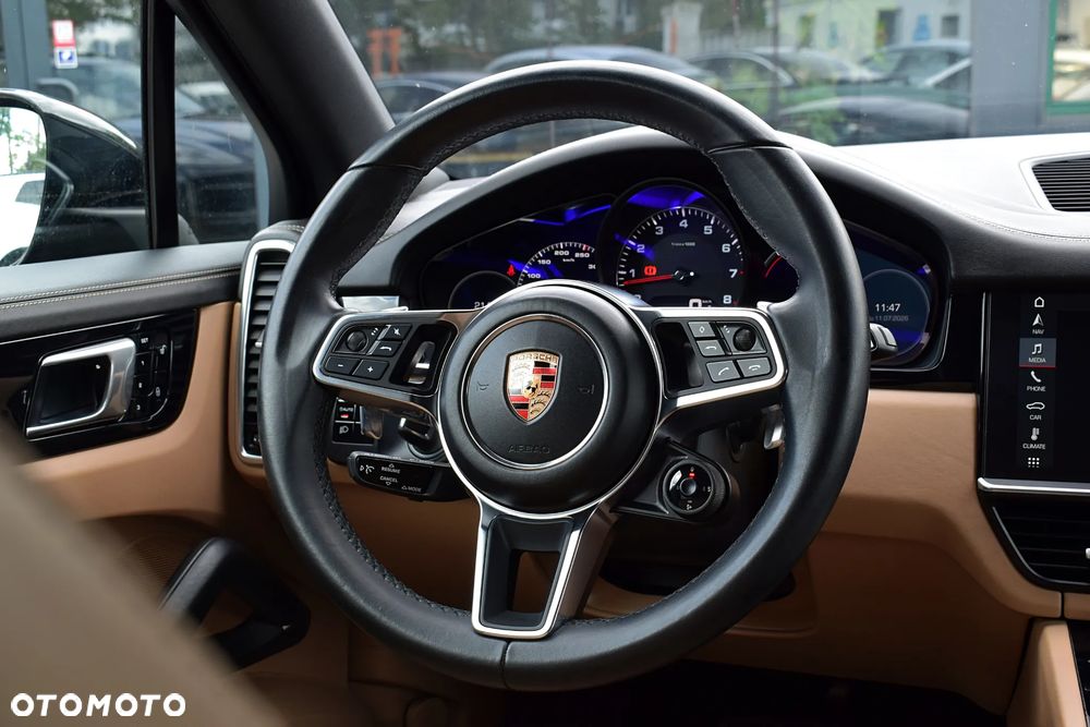 Porsche Cayenne S - 10