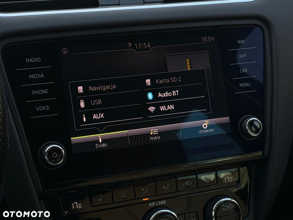 Skoda Octavia 1.6 TDI DSG Premium Edition - 40