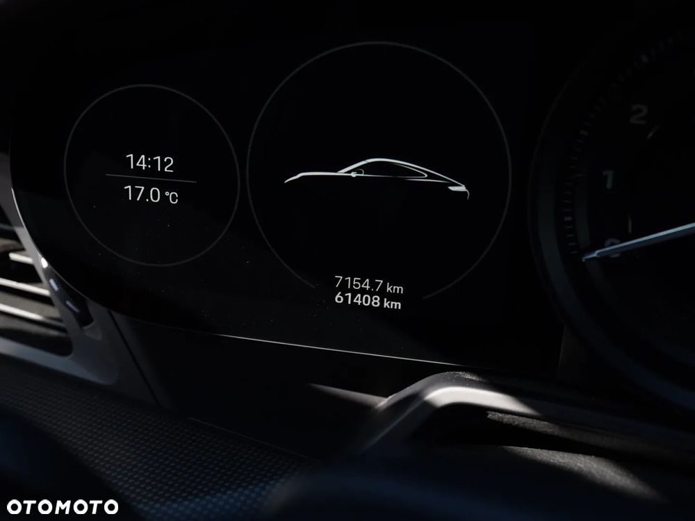Porsche 911 Carrera 4S - 7