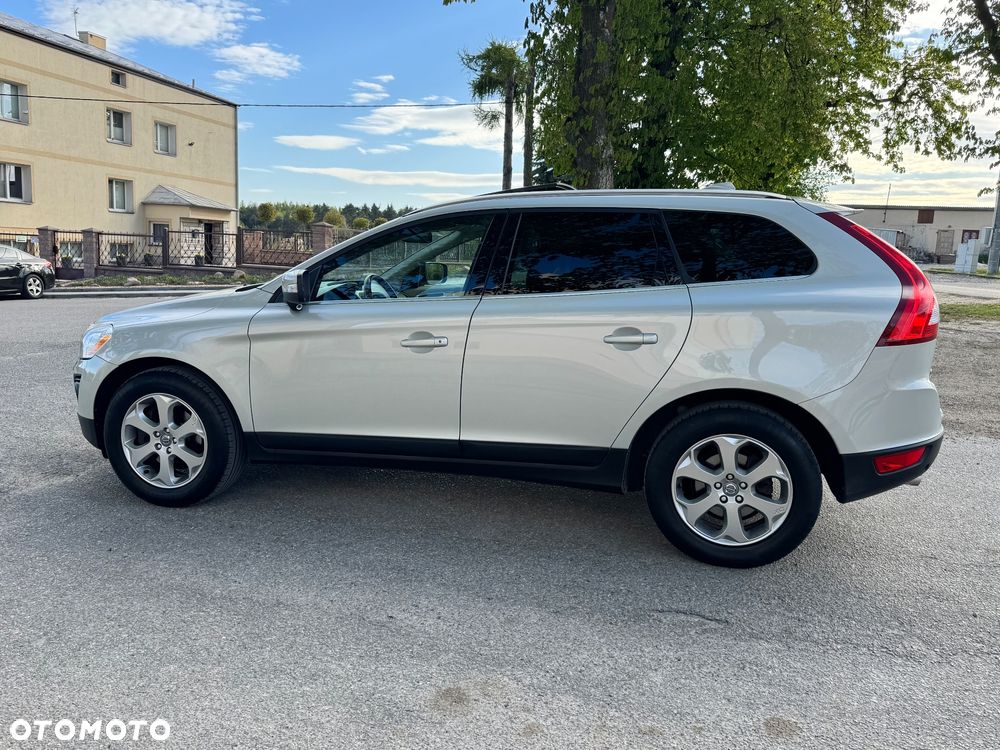 Volvo XC 60 D5 AWD Momentum - 12