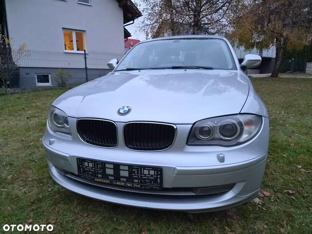 BMW Seria 1 2009 photo 3