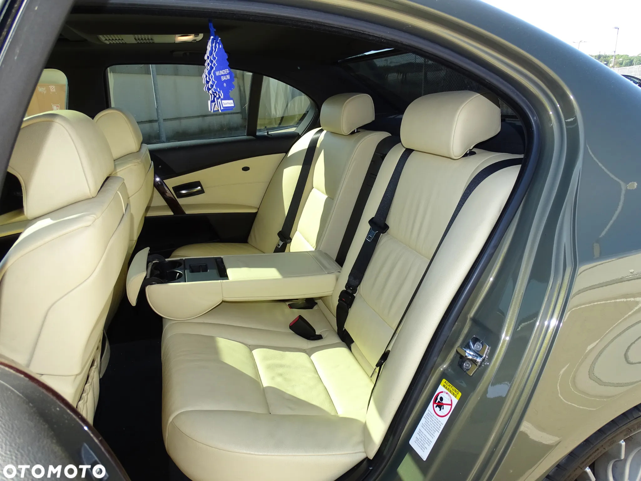 BMW Seria 5 525d Touring - 6