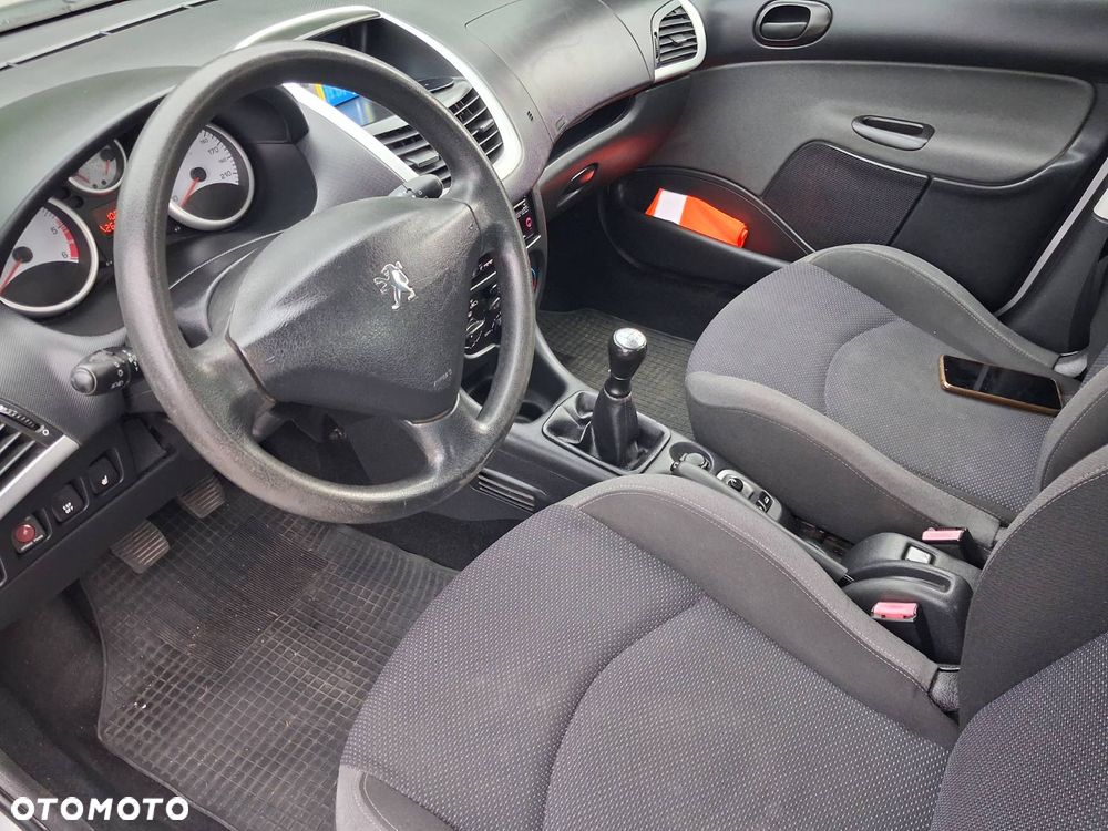 Peugeot 206 plus - 9