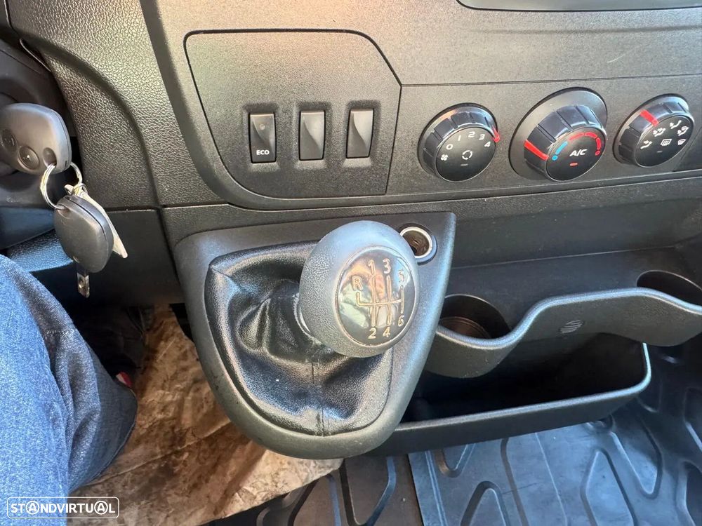 Opel Movano Outro - 19