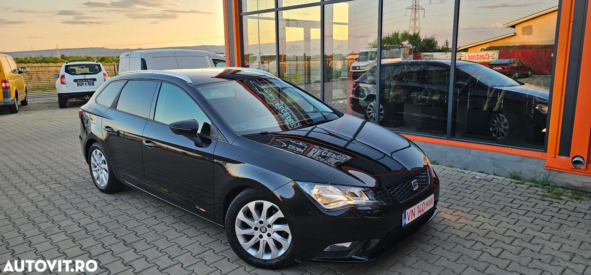 Seat Leon Sportstourer 2.0 TDI Style - 3