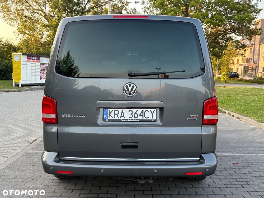 Volkswagen Multivan - 18