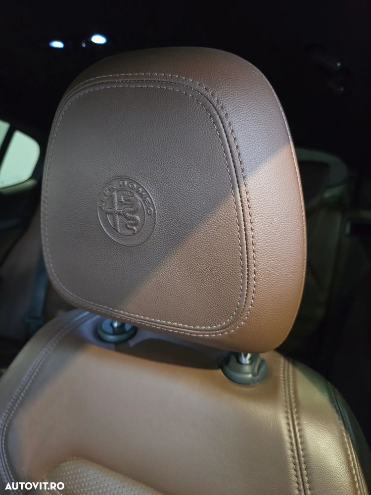 Alfa Romeo Stelvio 2.0 Turbo AWD AT8 Super - 28