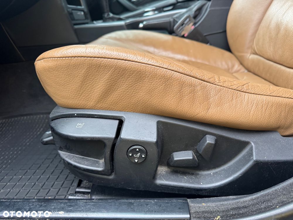 BMW e 60 części - 31