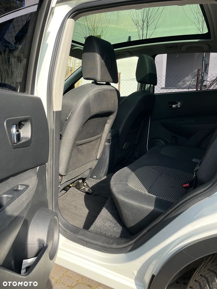 Nissan Qashqai 2.0 dCi DPF acenta - 20