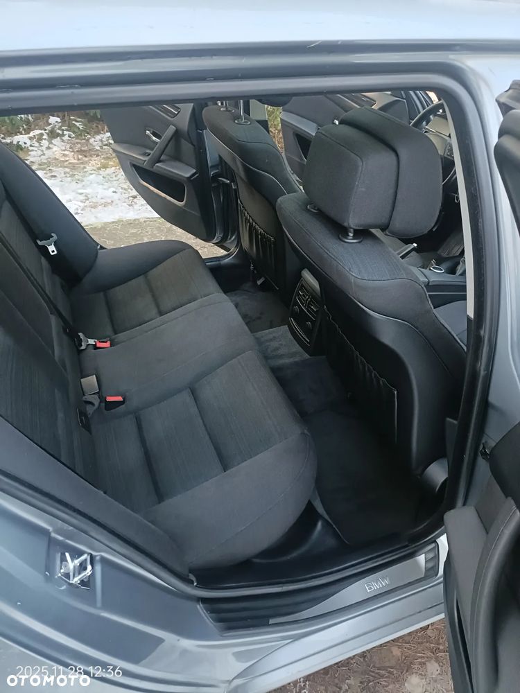 BMW Seria 5 520d - 13