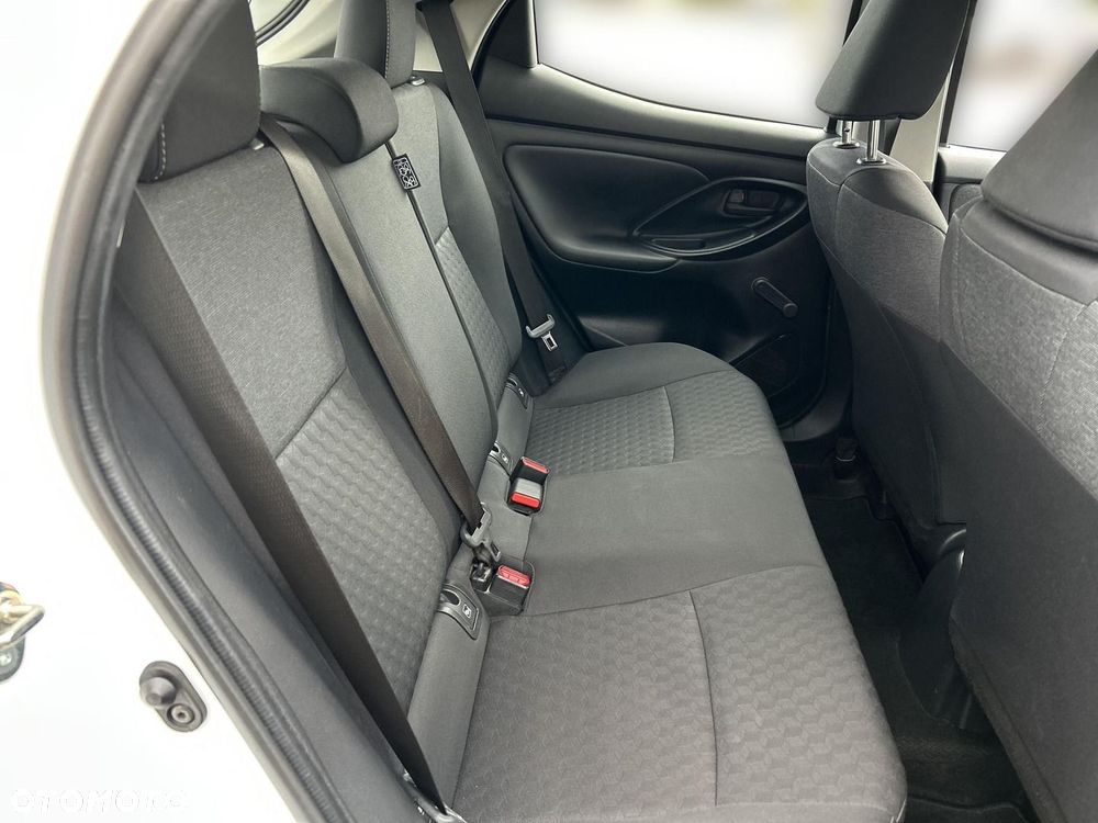 Toyota Yaris - 21