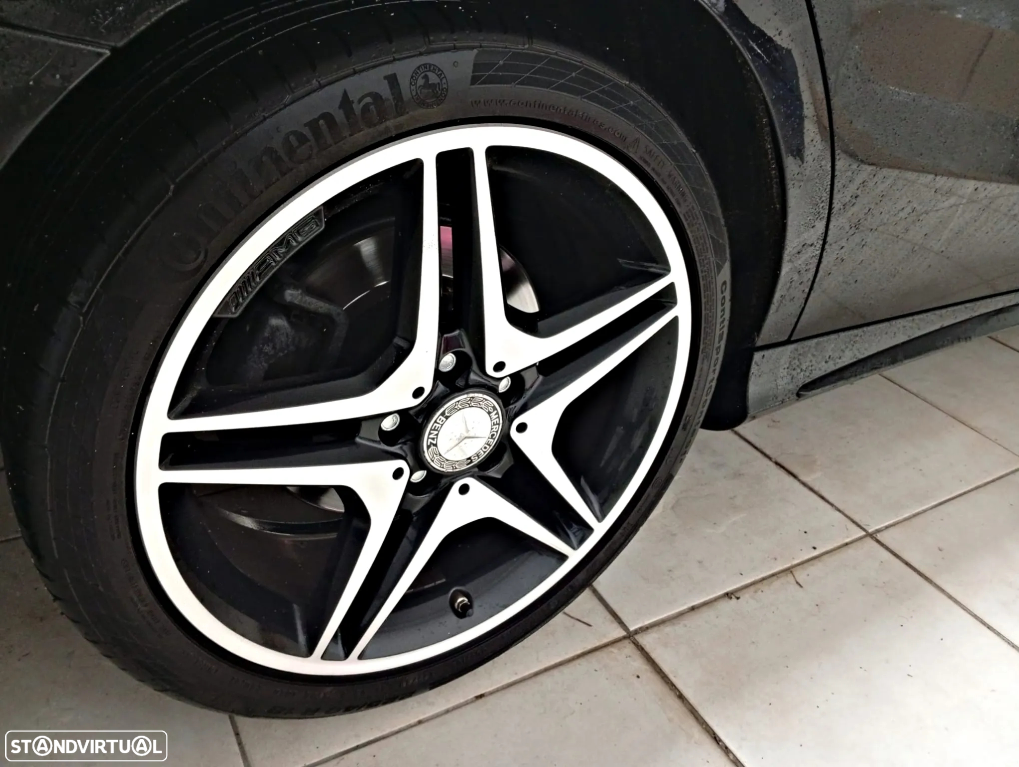 Mercedes-Benz CLA 180 d Shooting Brake AMG Line - 19