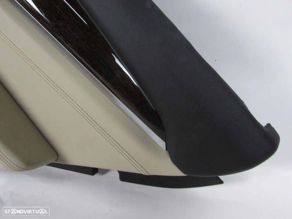 Forra da porta em Pele Direito/Trás Seminovo/ Original BMW X3 (G01) 51427940302 - 2