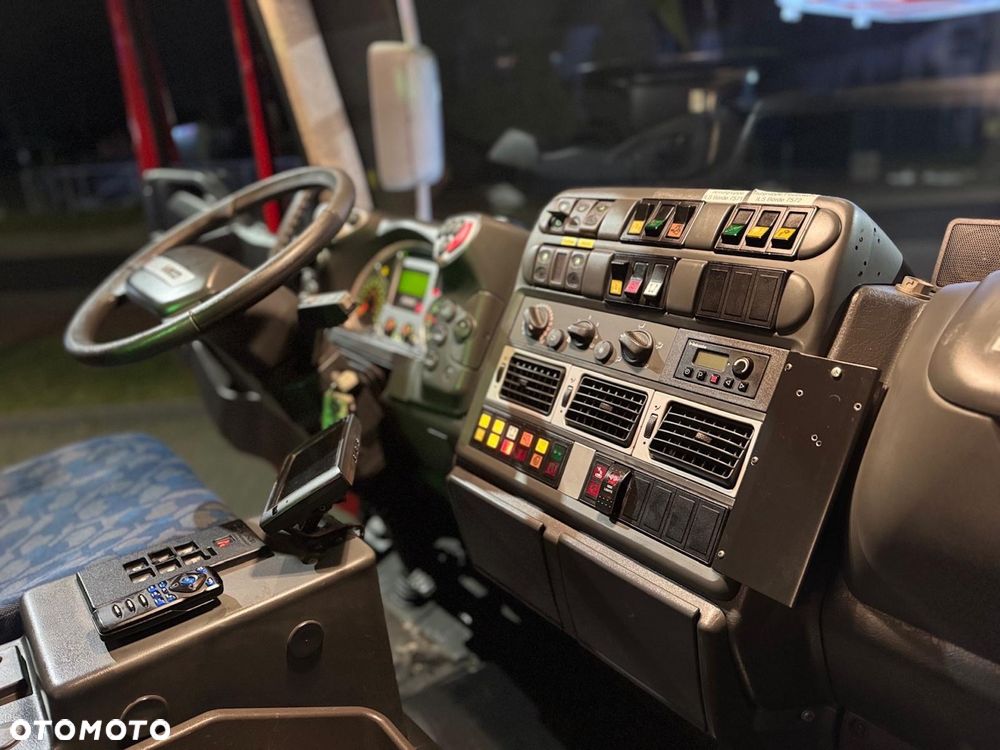 Iveco Pojazd pożarniczy | Wóz strażacki | Podnośnik koszowy IVECO MAGIRUS MULTISTAR 31m | CNBOP | Woda | Piana | Dozór techniczny - 8