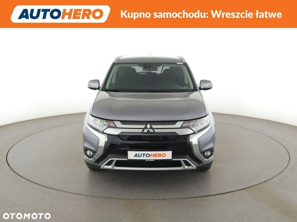Mitsubishi Outlander 2.0 2WD CVT Diamant Edition+ - 12
