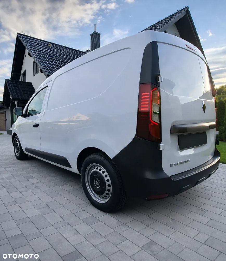 Renault Express - 4