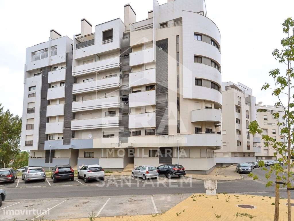 Apartamento T2 em Ótimo Estado - São Domingos