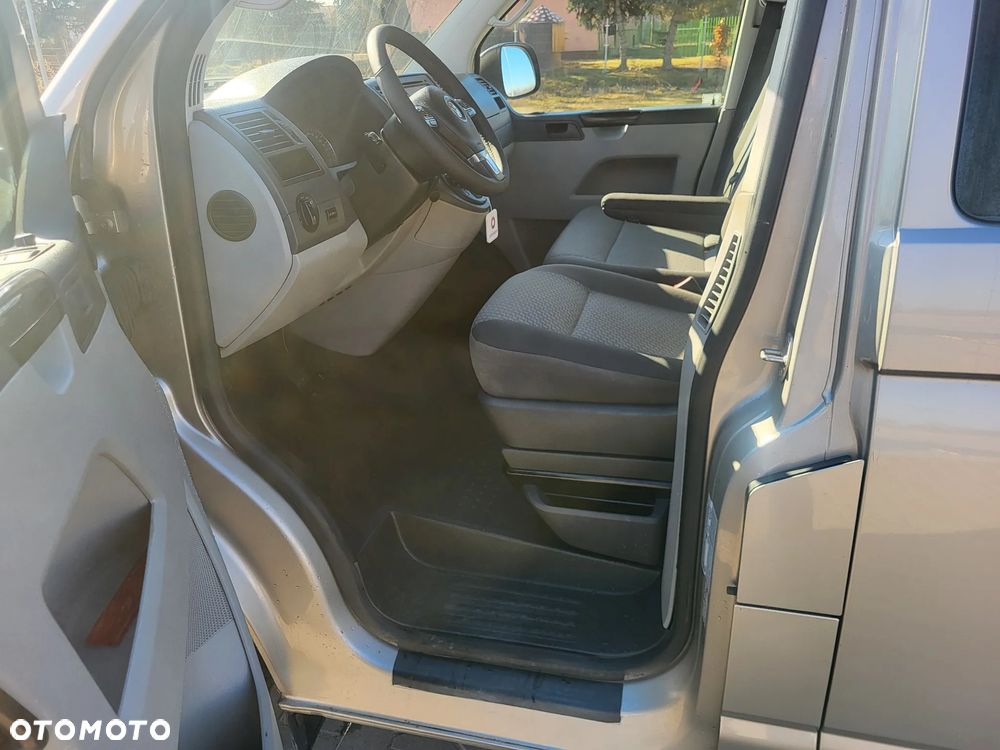 Volkswagen Transporter - 22