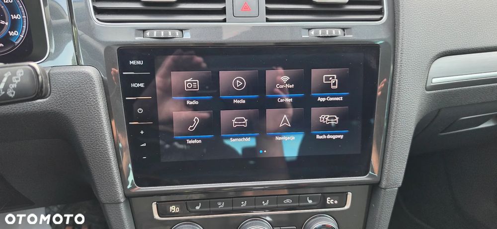 Volkswagen Golf e-Golf - 26
