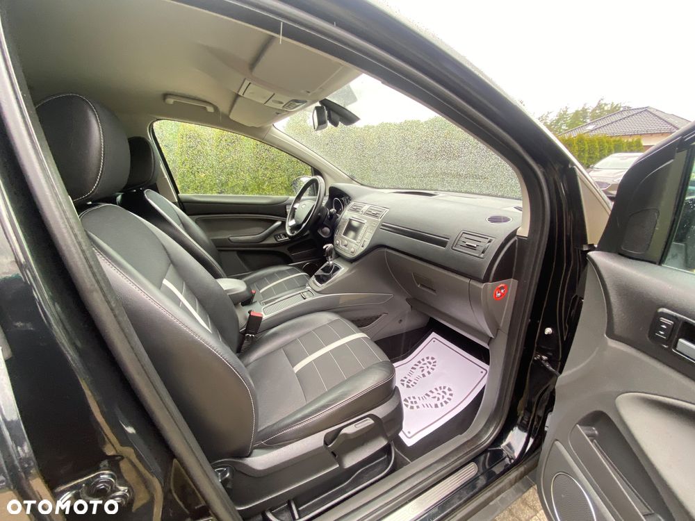 Ford Kuga 2.0 TDCi Titanium S - 36