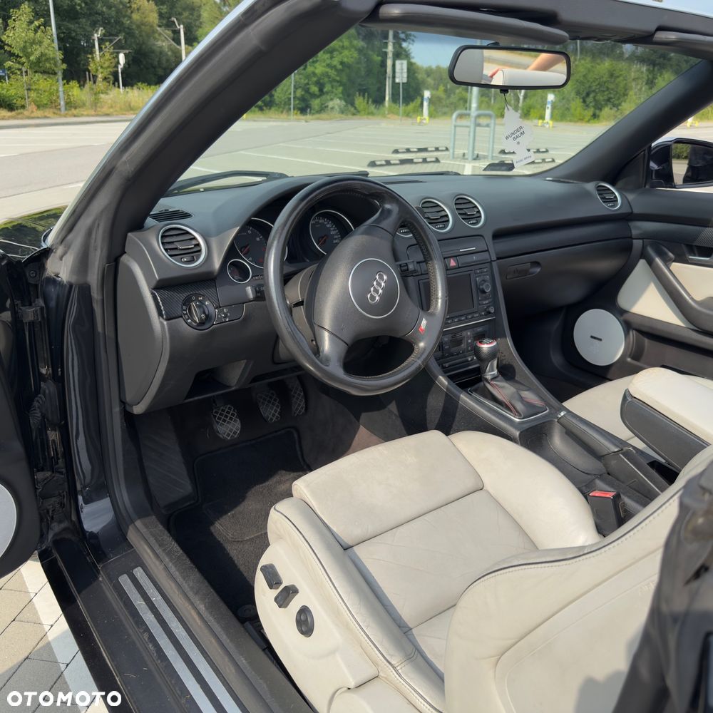 Audi A4 Cabrio 1.8 T - 11