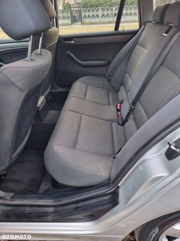 BMW Seria 3 320d Edition Exclusive - 9