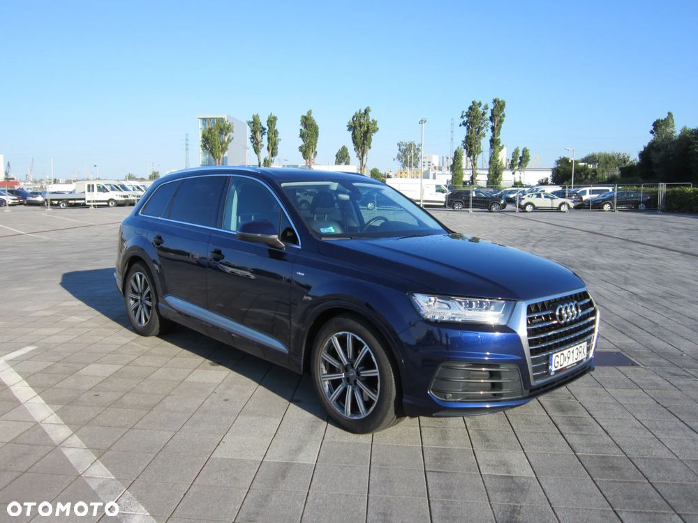 Audi Q7 - 7