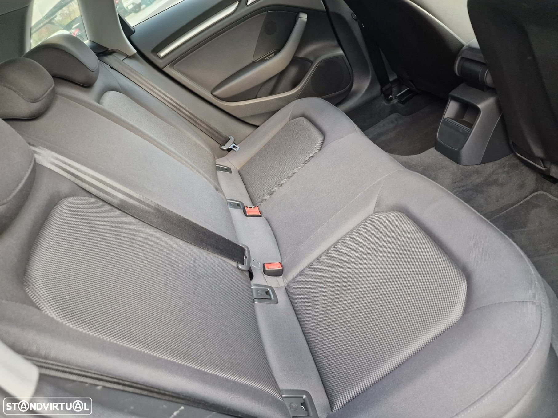 Audi A3 Sportback 30 TDI Design - 39