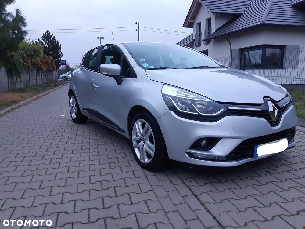 Renault Clio - 2