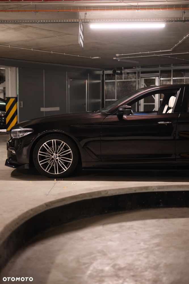 BMW Seria 5 520d xDrive MHEV M Sport sport - 4
