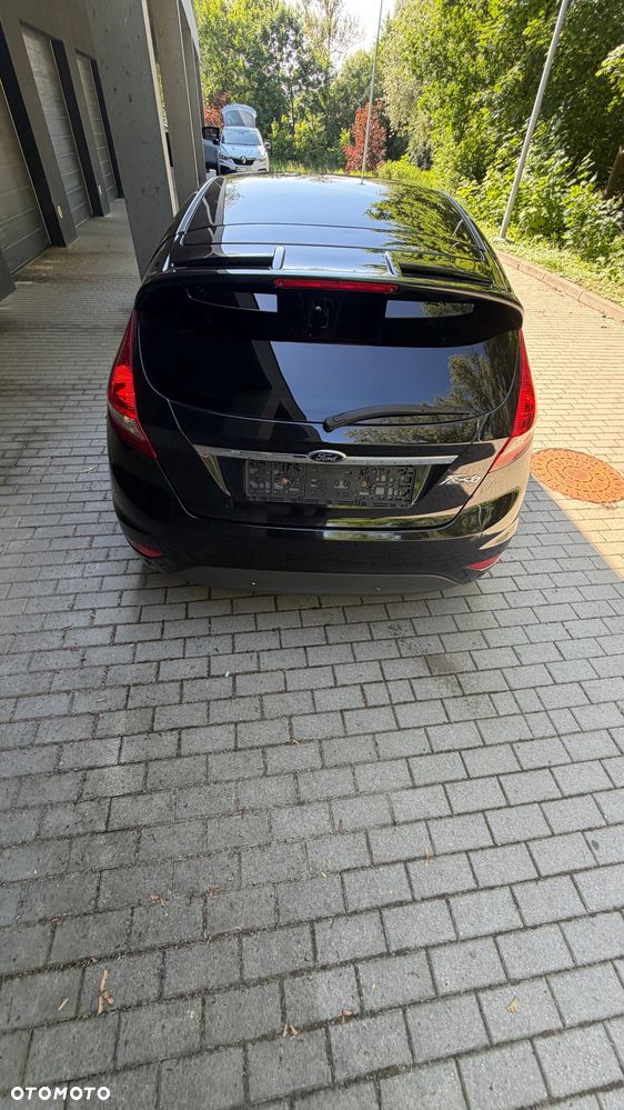 Ford Fiesta - 4