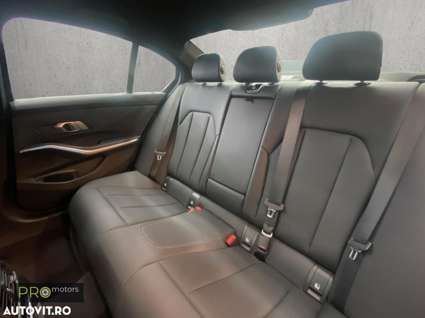 BMW Seria 3 320i xDrive Aut. M Sport - 14