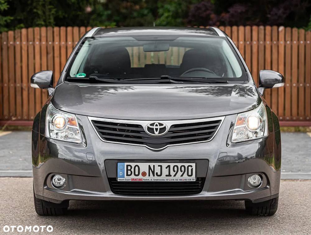Toyota Avensis 2.0 D-4D Sol+NAVI - 4