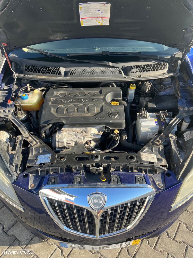 Lancia Delta 1.6 M-Jet Argento - 2