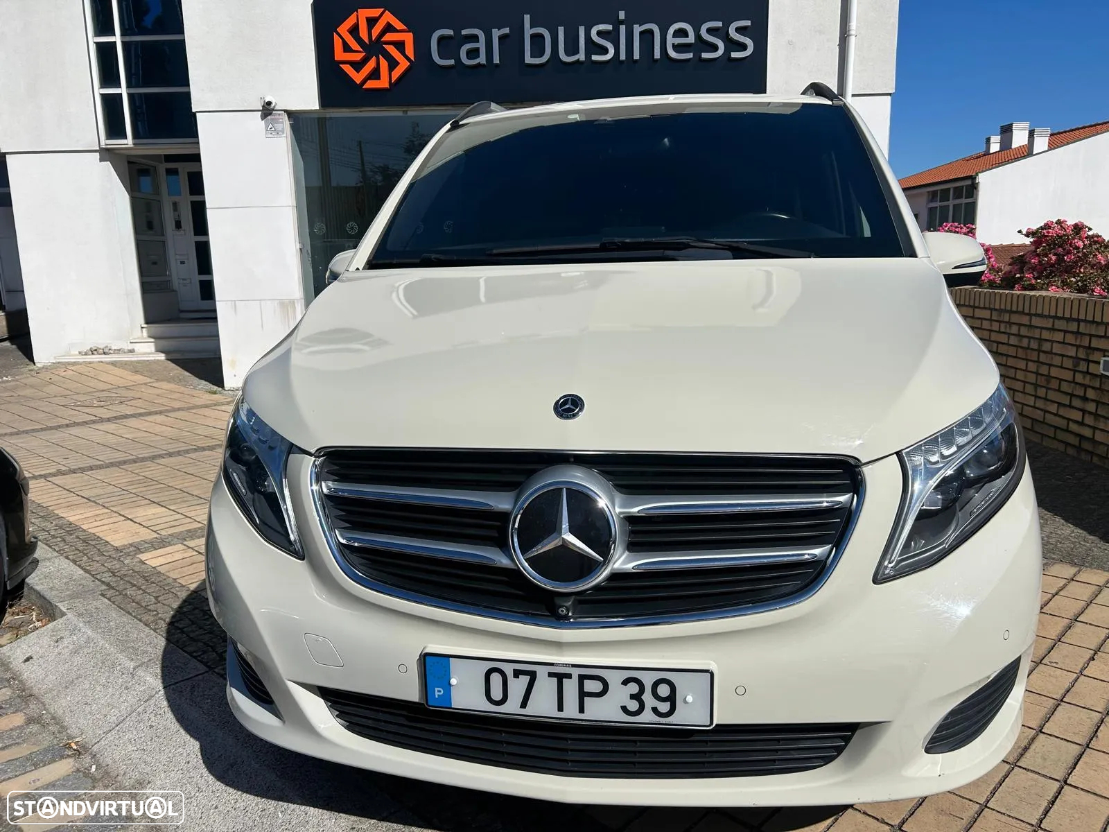 Mercedes-Benz V 250 d Longo Avantgarde - 9