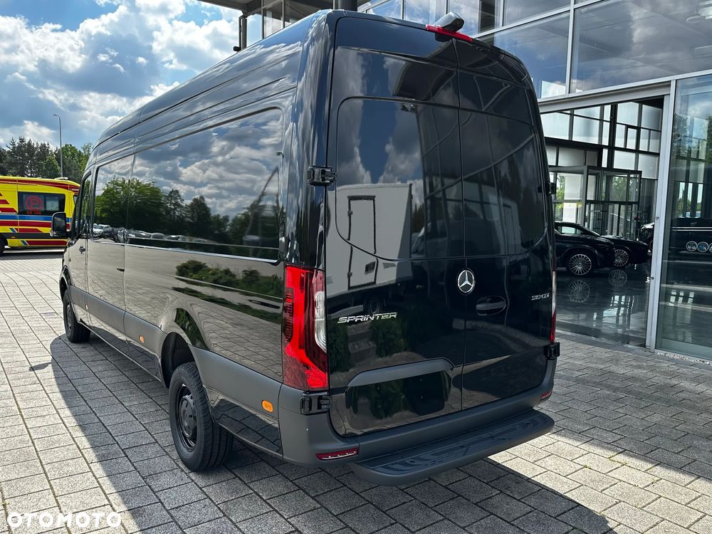 Mercedes-Benz Sprinter - 9