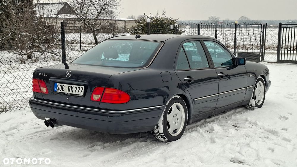 Mercedes-Benz Klasa E 430 Avantgarde - 31