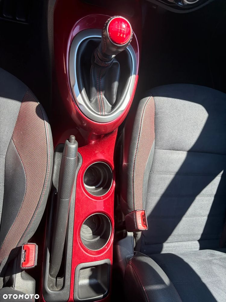 Nissan Juke - 14