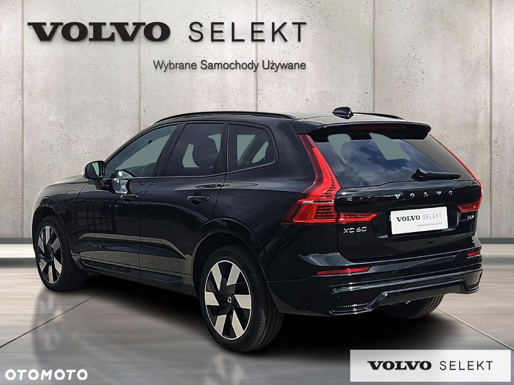 Volvo XC 60 T6 AWD Plug-in Hybrid Plus Dark - 4