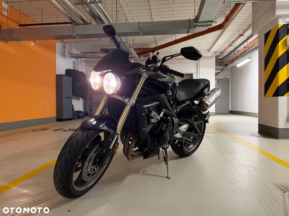 Triumph Street Triple - 1