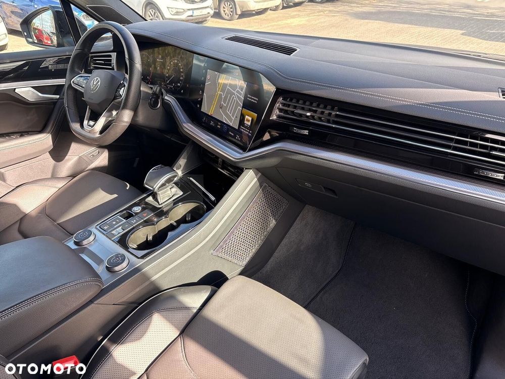 Volkswagen Touareg 3.0 V6 TDI SCR 4Mot R-Line - 41