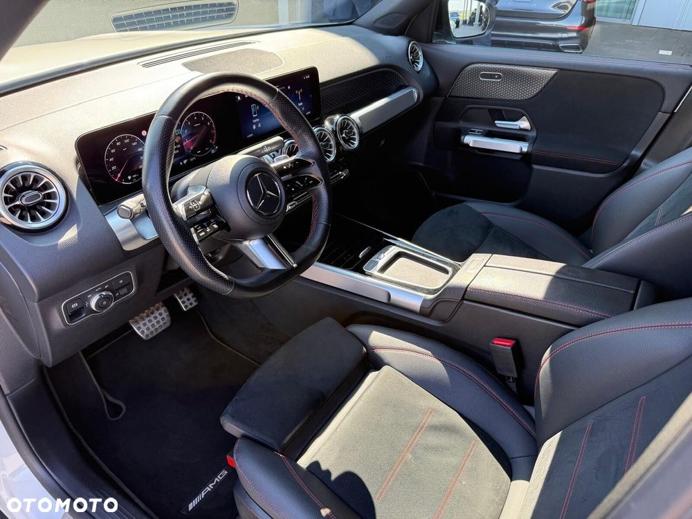 Mercedes-Benz GLB 200 AMG Line 7G-DCT - 11